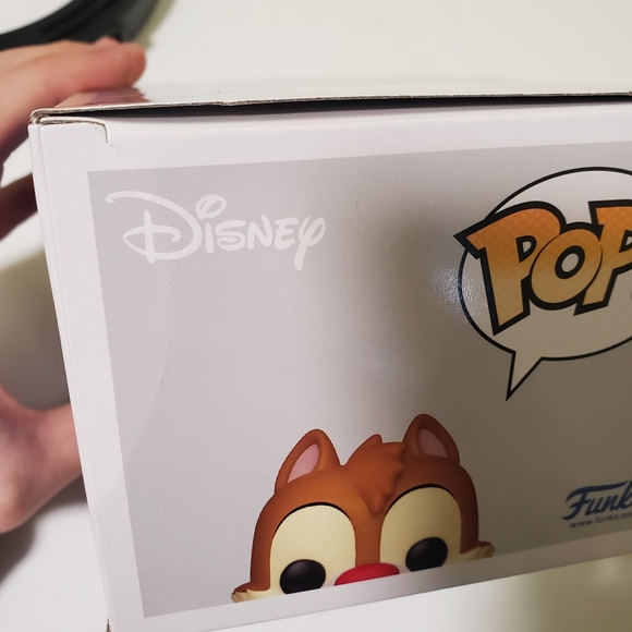 Funko Pop! Disney - Classics - Mickey and Friends - Dale #1194 - Picture 6 of 6